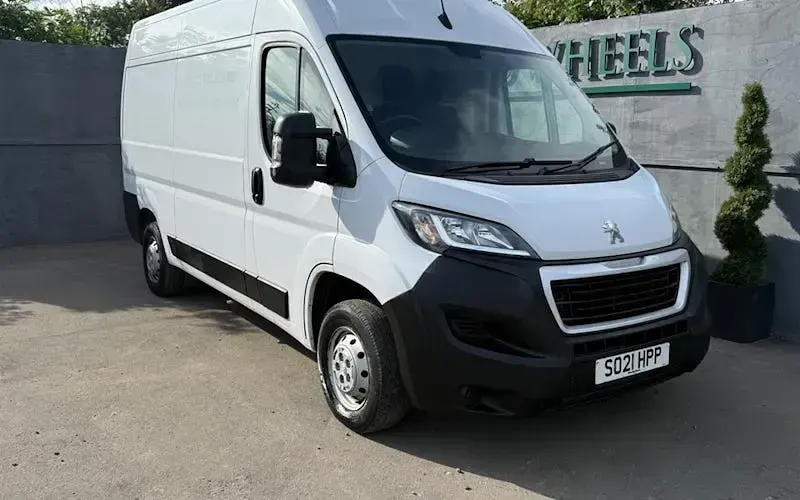 Used Peugeot Boxer 140 HP (102 kW) 2022 Van