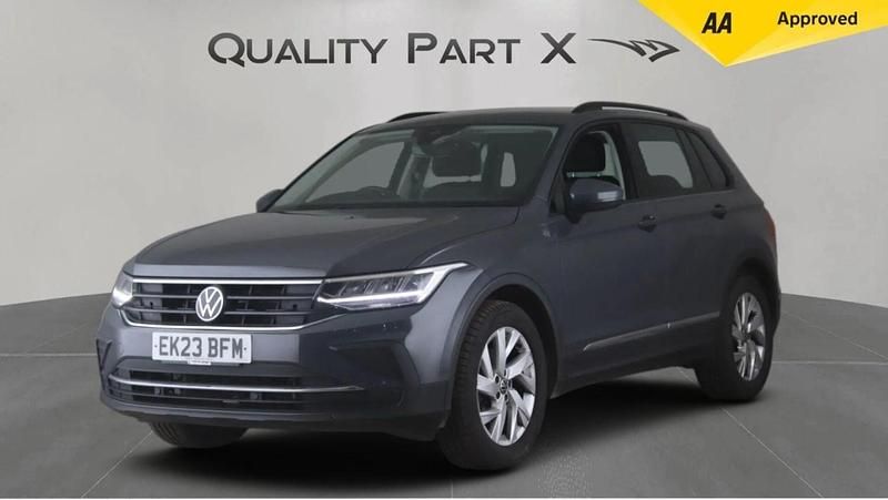 Used VW Tiguan Life 150 HP (110 kW) 2023 Grey SUV