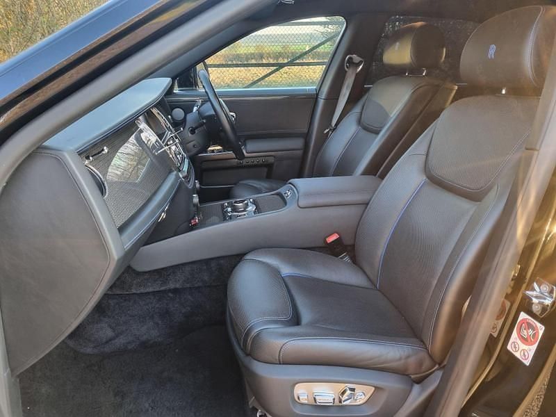 Used Rolls Royce Ghost 603 HP (443 kW) 2016 Black Sedan