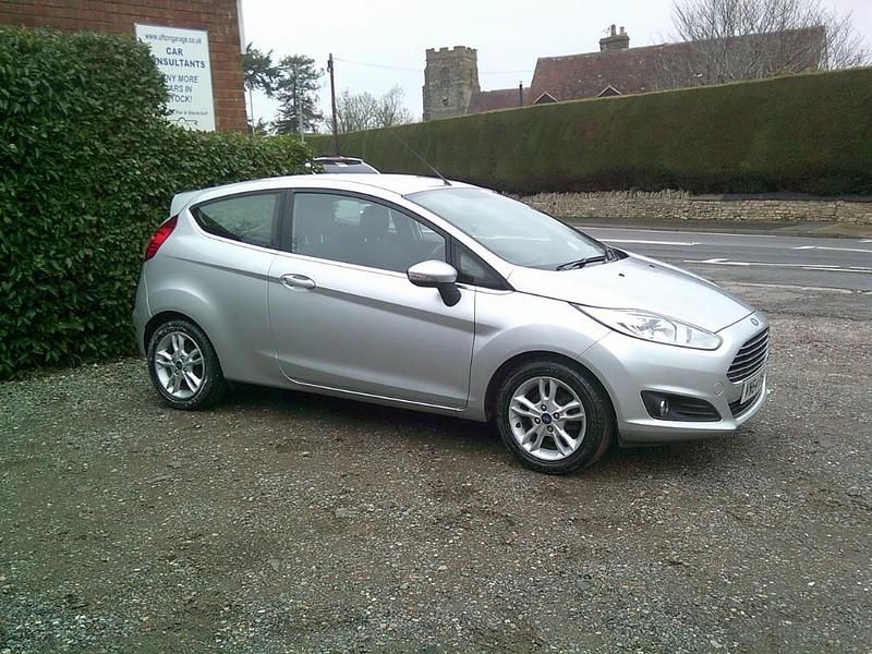 Used Ford Fiesta Zetec 2014 Silver Hatchback