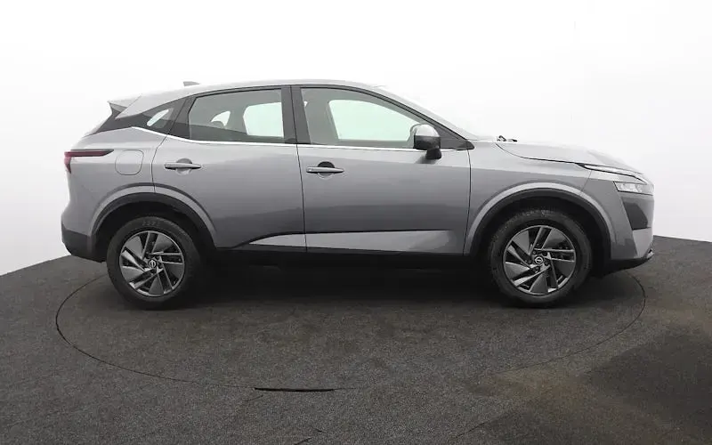 Used Nissan Qashqai Acenta Premium 140 HP (102 kW) 2022 Grey SUV