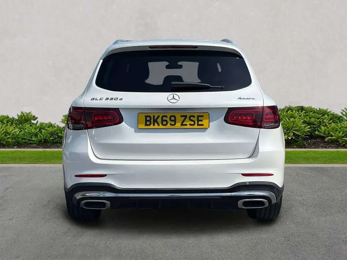 Used Mercedes GLC220 AMG line 2019 White Estate