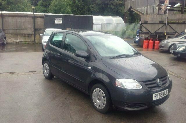 Used 2010 VW Fox Hatchback | £3,100 (Expensive) - Image 1/4