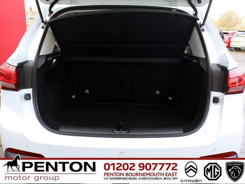 Used MG ZS Trophy 196 HP (144 kW) 2024 White SUV