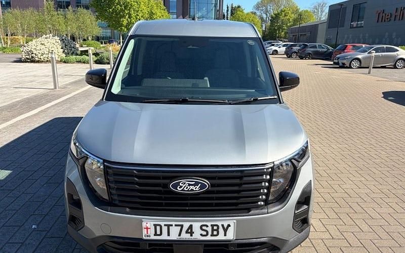 Usado Ford Transit Limited 125 CV (91 kW) 2025 Plateado Van
