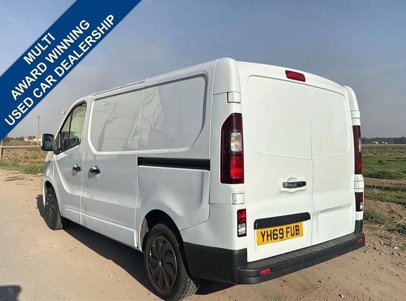 Used Renault Trafic Business 2019 White MPV