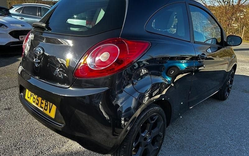 Used Ford Ka Zetec 69 HP (50 kW) 2015 Black Hatchback