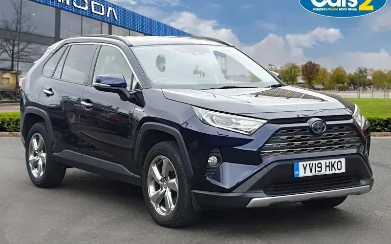 Used Toyota RAV4 Hybrid 218 HP (160 kW) 2019 SUV