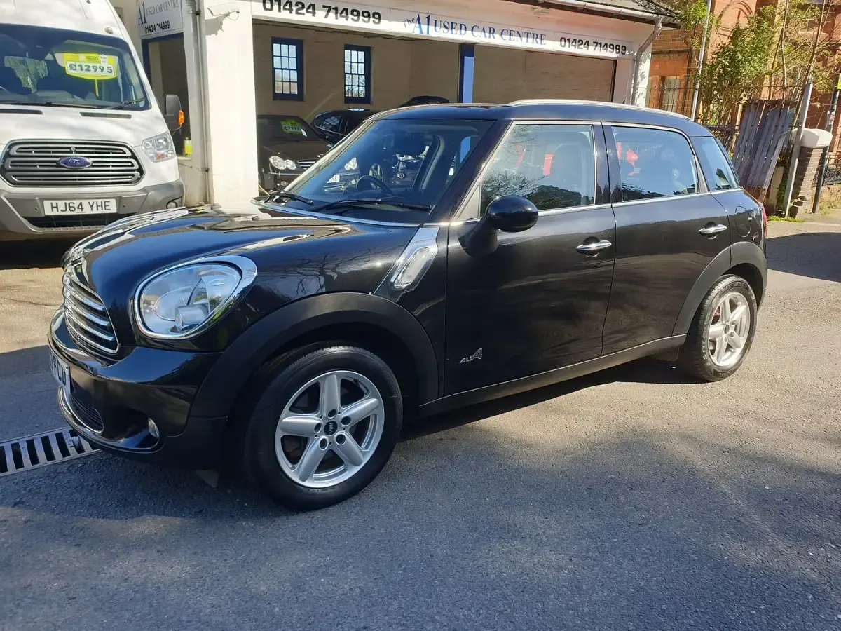 Used Mini Cooper D Countryman 112 HP (82 kW) 2013 Black SUV