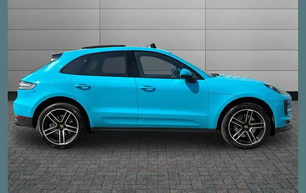 Used Porsche Macan 348 HP (255 kW) 2019 Blue SUV