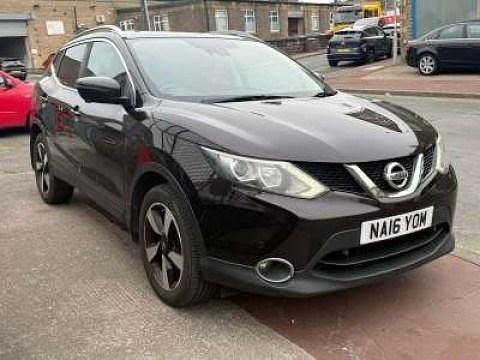 Used Nissan Qashqai N-Connecta 110 HP (80 kW) 2016 Black SUV