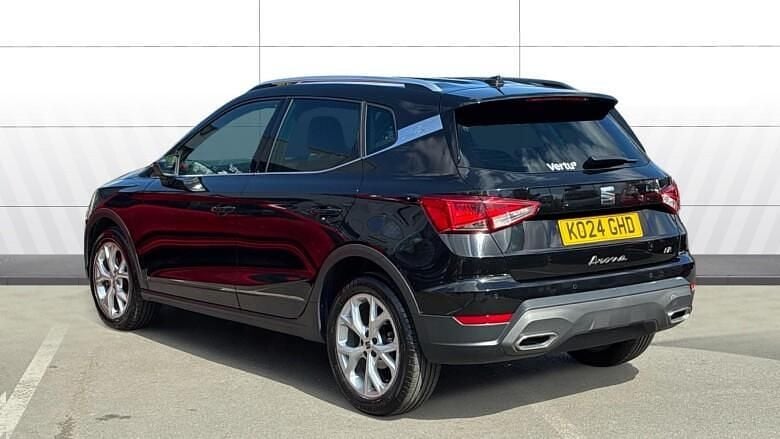 Begagnad Seat Arona FR 115 HK (84 kW) 2024 Svart SUV