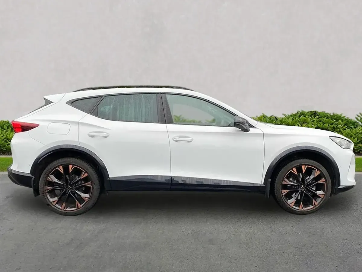 Used Cupra Formentor 265 HP (194 kW) 2025 White SUV