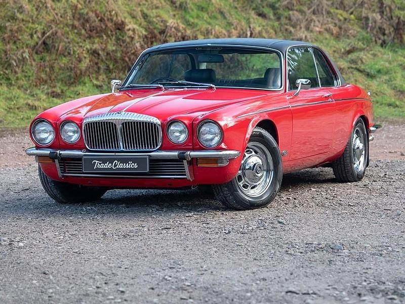 Used Daimler Sovereign 1976 Red Coupe