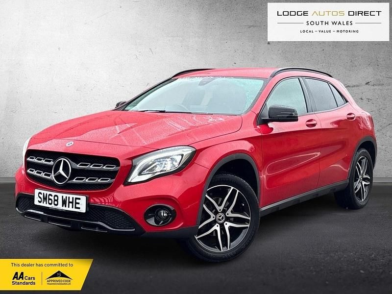 Used Mercedes GLA180 Urban 122 HP (89 kW) 2019 Red SUV