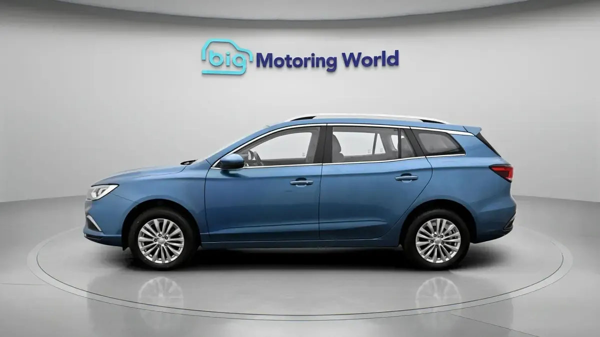 Used MG MG5 EV Exclusive 114 kW (156 HP) 2022 Blue Estate