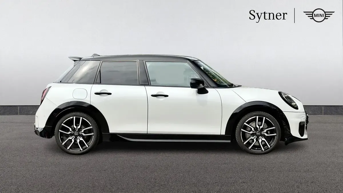 Used Mini Cooper S Hatch 201 HP (147 kW) 2025 White Hatchback
