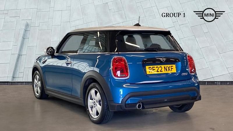 Used Mini Cooper Classic 134 HP (98 kW) 2022 Blue Hatchback