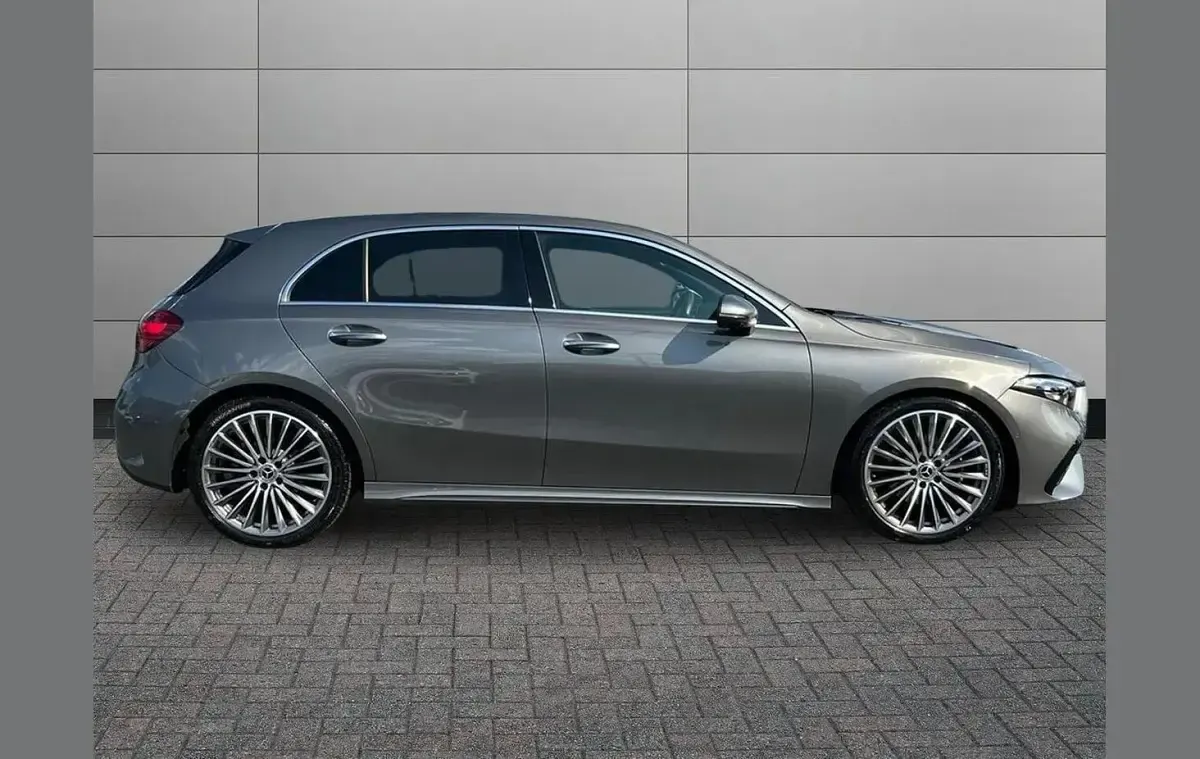 Used Mercedes A180 AMG Line Premium Plus 134 HP (98 kW) 2024 Grey Hatchback