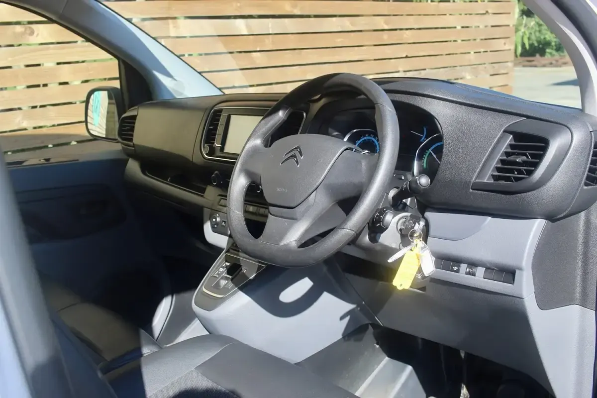 Used Citroën Dispatch 2022 White MPV