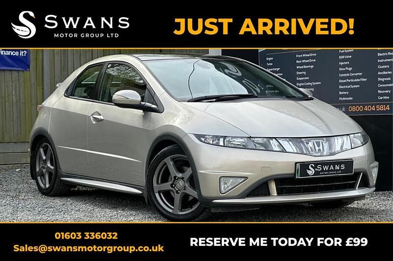 Begagnad Honda Civic ES 140 HK (102 kW) 2007 Silver Halvkombi