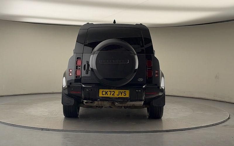 Used Land Rover Defender HSE Dynamic 300 HP (220 kW) 2024 SUV