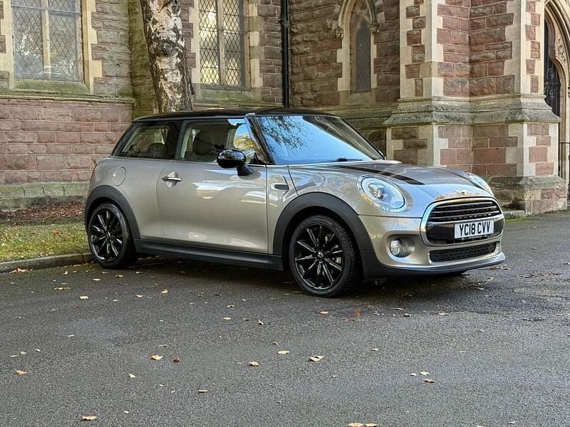 Silver Used 2018 Mini Cooper Hatch Hatchback | £9,100 (Good price) - Image 1/4