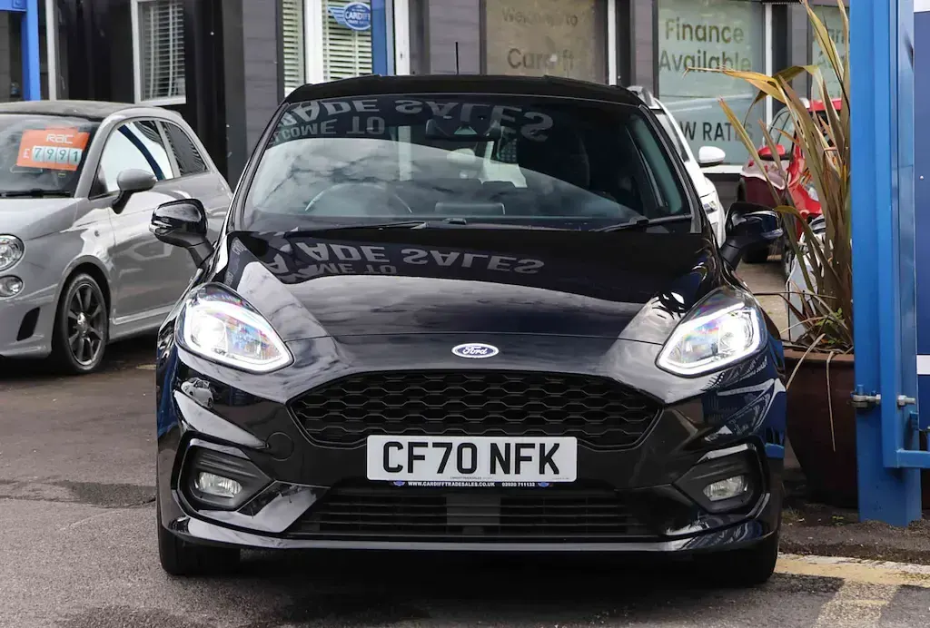 Used Ford Fiesta ST-Line 95 HP (69 kW) 2021 Agate black (premium paint) Hatchback