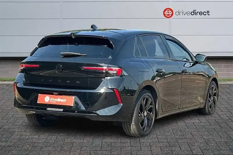 Used Vauxhall Astra GS Line 130 HP (95 kW) 2022 Black Hatchback