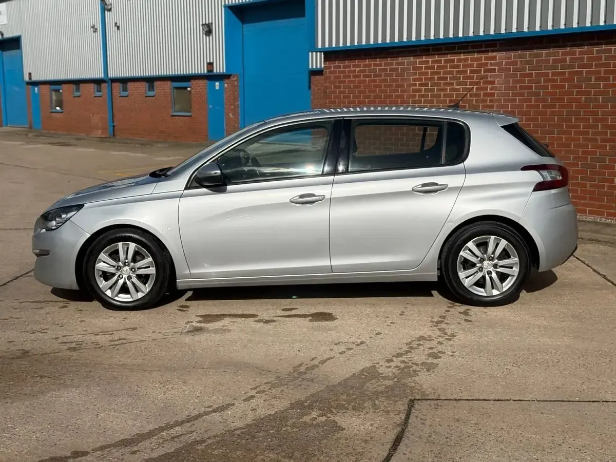 Used Peugeot 308 Active 2014 Silver Hatchback