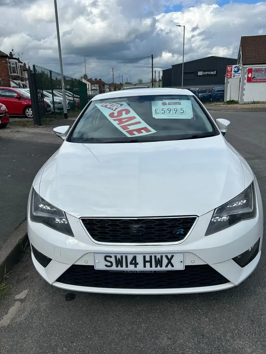 Used Seat Leon FR 2014 White Hatchback