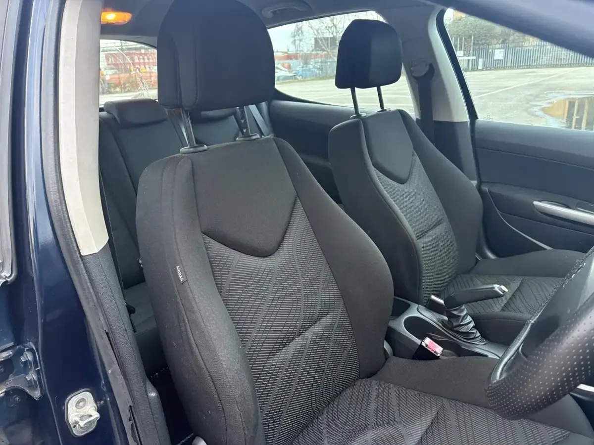 Used Peugeot 308 S 95 HP (69 kW) 2009 Blue Hatchback