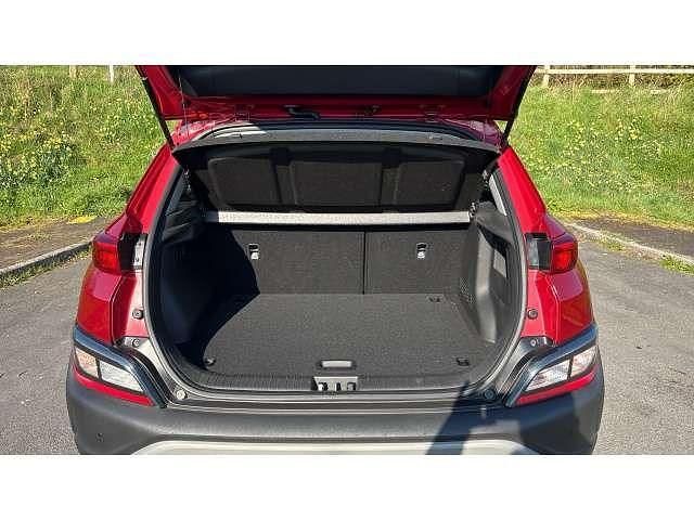 Used Hyundai Kona SE 120 HP (88 kW) 2023 Red SUV