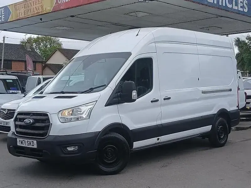 Usado Ford Transit Trend 130 CV (95 kW) 2022 Blanco Van