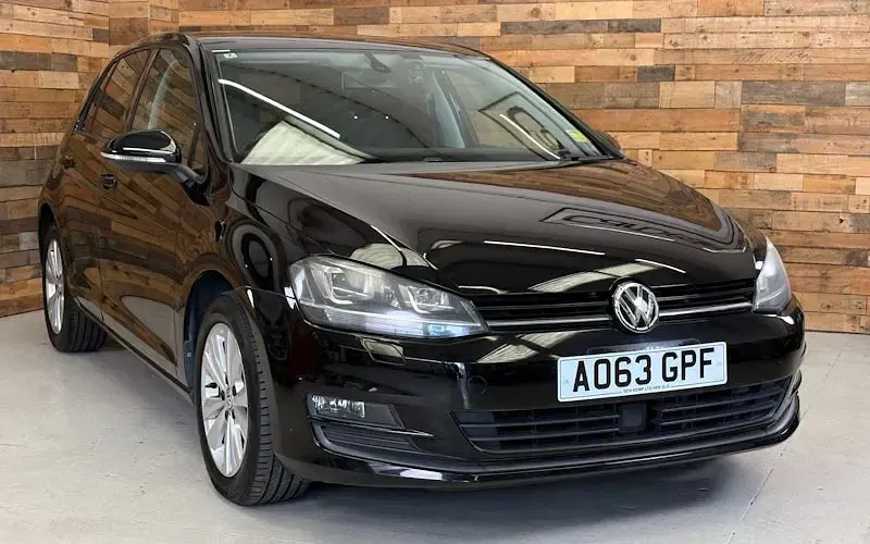 Used VW Golf VII S 105 HP (77 kW) 2014 Hatchback