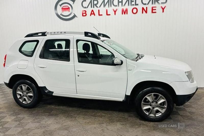 Used Dacia Duster 110 HP (80 kW) 2018 White SUV