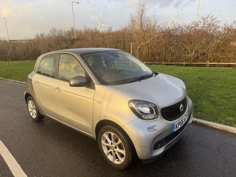 Silver Used 2016 Smart ForFour Passion Hatchback | £3,495 (Super price) - Image 1/4