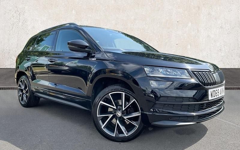 Used 2022 Skoda Karoq SportLine SUV | £18,201 (Good price) - Image 1/3