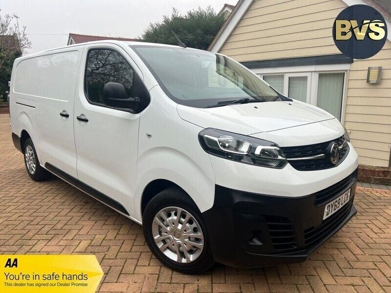 White Used 2019 Vauxhall Vivaro Edition Van | £8,950 (Good price) - Image 1/4