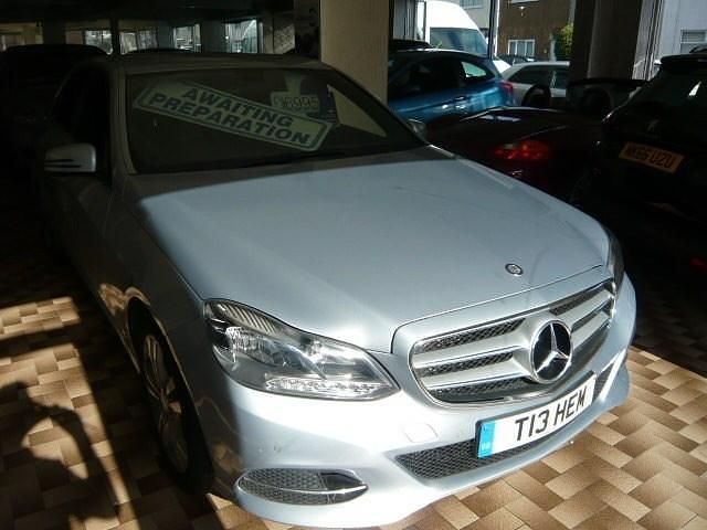 Silver Used 2014 Mercedes E220 SE Sedan | £6,995 (Fair price) - Image 1/4