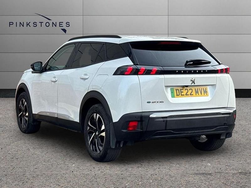 Used Peugeot e-2008 Allure Premium 50 kW (68 HP) 2022 SUV