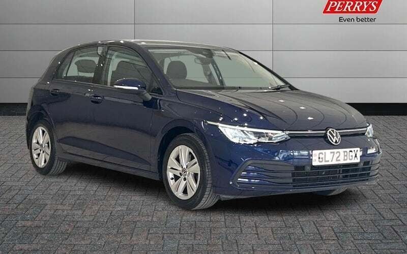 Used 2024 VW Golf VIII Life Hatchback | £14,401 (Super price) - Image 1/4