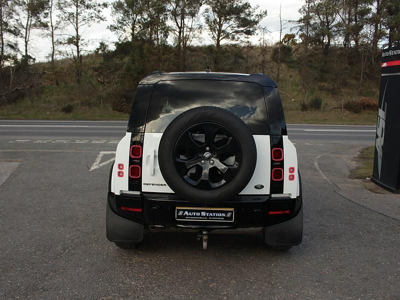 Used Land Rover Defender HSE Dynamic 250 HP (183 kW) 2022 White SUV