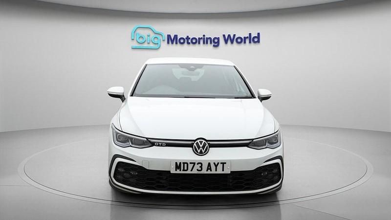 Second-hand VW Golf VIII GTD 200 CP (147 kW) 2023 Alb Hatchback