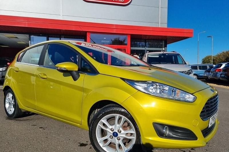 Yellow Used 2016 Ford Fiesta Zetec Hatchback | £7,495 (Fair price) - Image 1/1