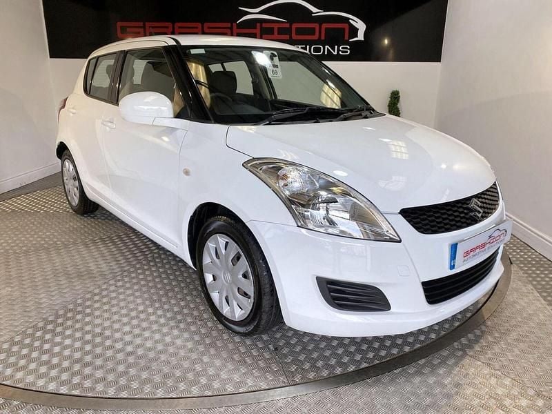 White Used 2013 Suzuki Swift Hatchback | £5,100 (Fair price) - Image 1/3