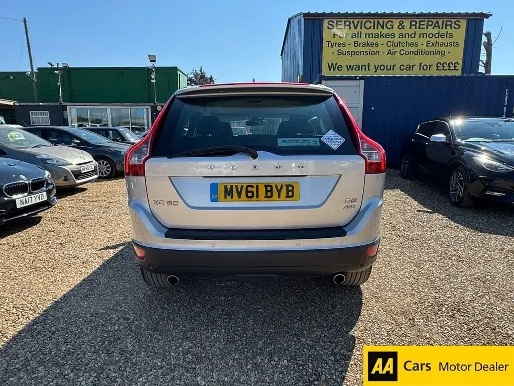 Used Volvo XC60 SE Lux 2011 Silver SUV