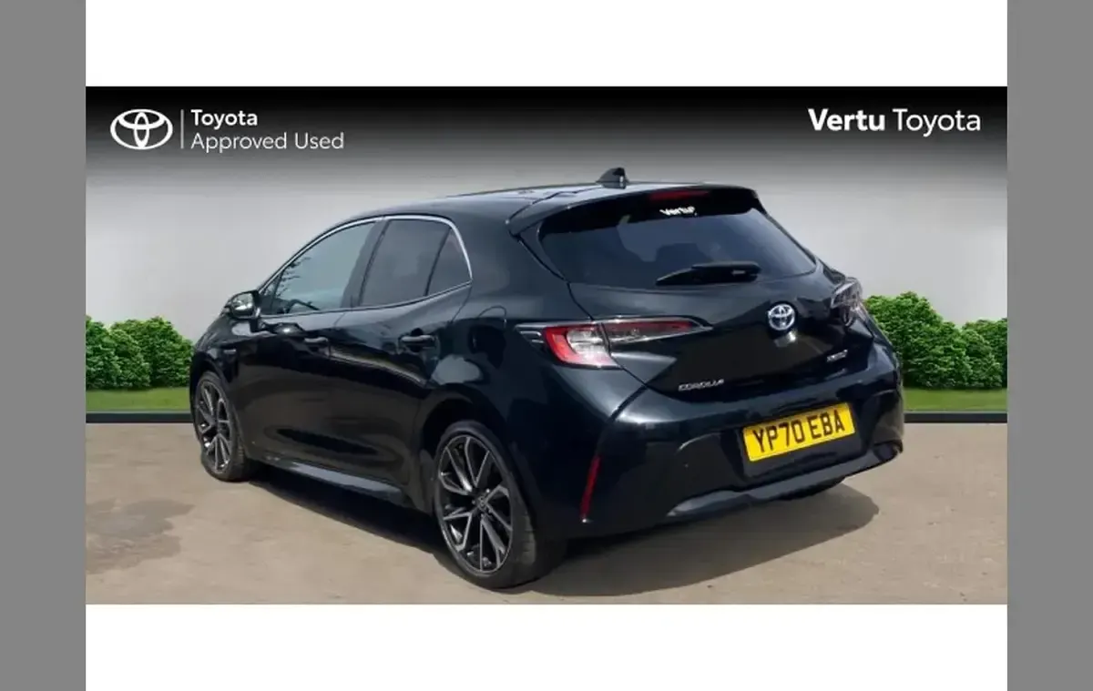 Used Toyota Corolla 122 HP (89 kW) 2020 Black Hatchback