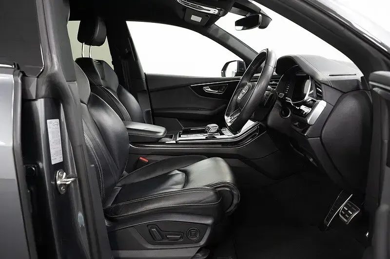 Used Audi Q8 Black Edition 340 HP (250 kW) 2023 Grey SUV
