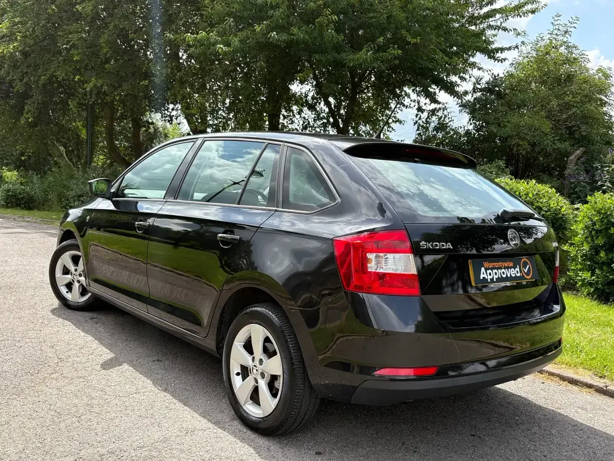 Used Skoda Rapid SE 2014 Black Hatchback